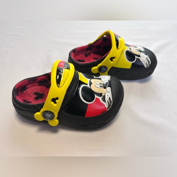 CROCS Disney Mickey Mouse black fur lined kids crocs SZ C 6/7 - Picture 3 of 10